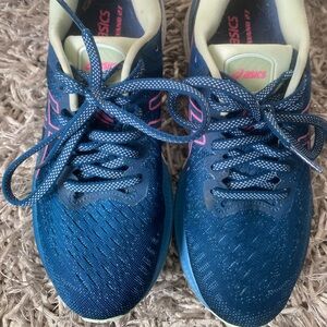 ASICS gel kayano 27 womens size 7.5